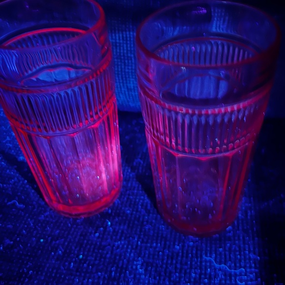 Anchor Hocking pink depression glass lemonade glasses - Picture 7 of 7